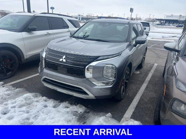 2022 Mitsubishi Outlander Vehicle Photo in Merrillville, IN 46410