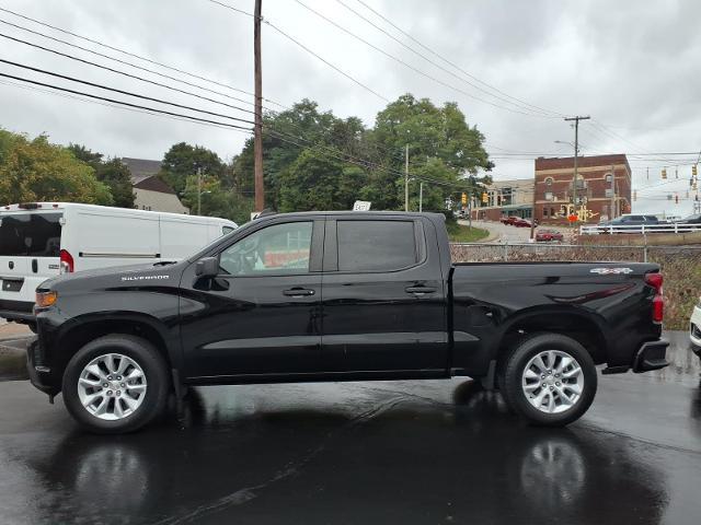2022 Chevrolet Silverado 1500 LTD photo 2 of 20