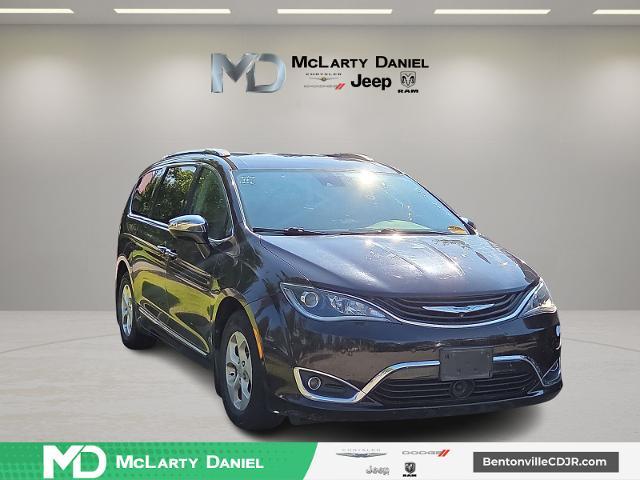 2017 Chrysler Pacifica Vehicle Photo in Bentonville, AR 72712