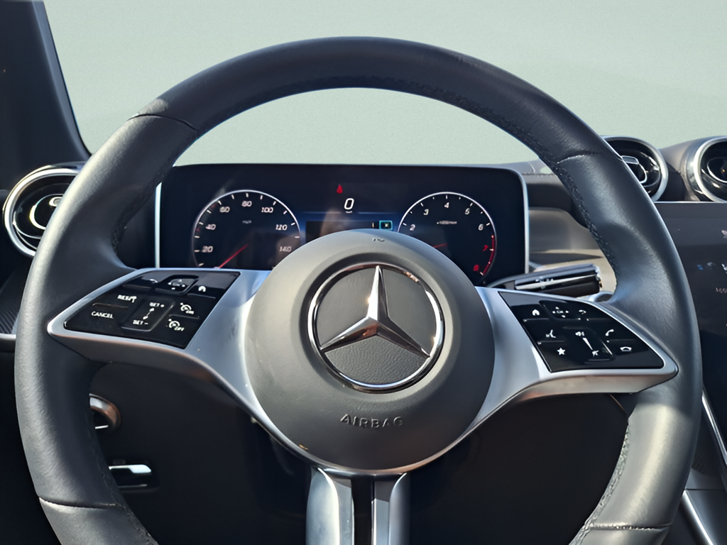 2023 Mercedes-Benz GLC photo 14 of 29