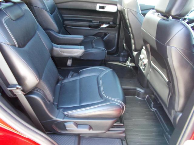 2023 Ford Explorer Vehicle Photo in LOWELL, MA 01852-4336