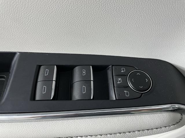 2024 GMC Acadia Vehicle Photo in GILBERT, AZ 85297-0402