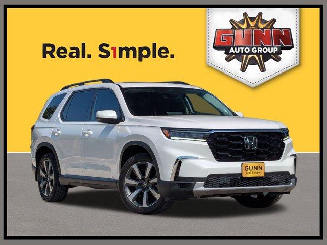 2024 Honda Pilot Vehicle Photo in San Antonio, TX 78230