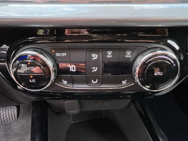 2025 Chevrolet Trax Vehicle Photo in PITTSBURGH, PA 15226-1209