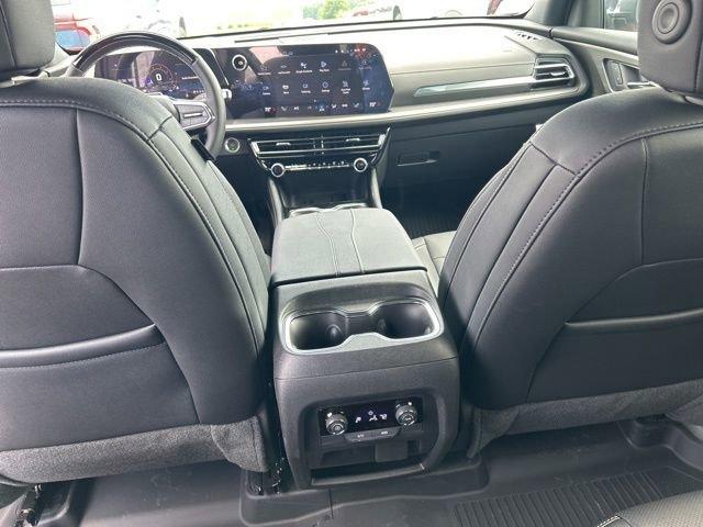 2025 Chevrolet Traverse Vehicle Photo in SAINT CLAIRSVILLE, OH 43950-8512