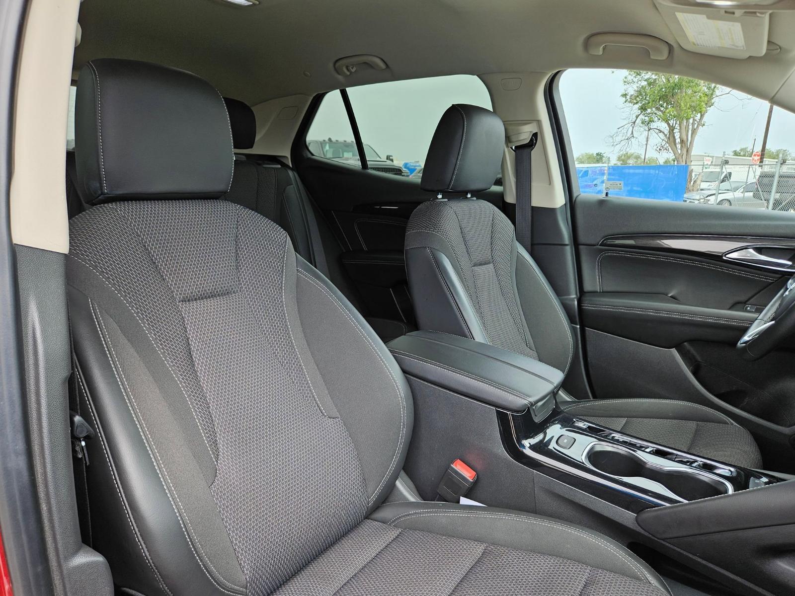 2022 Buick Envision Vehicle Photo in Seguin, TX 78155