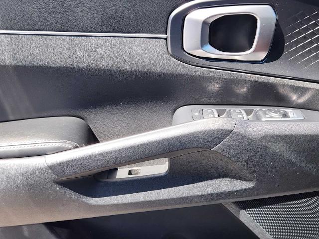 2022 Kia Sorento Vehicle Photo in DENTON, TX 76210-9321