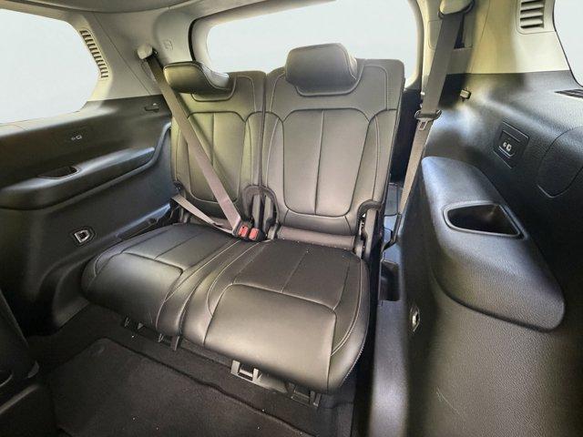 2021 Jeep Grand Cherokee L Vehicle Photo in LEOMINSTER, MA 01453-2952