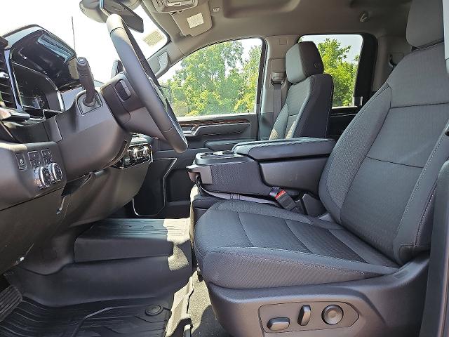 2025 GMC Sierra 2500 HD Vehicle Photo in TREVOSE, PA 19053-4984