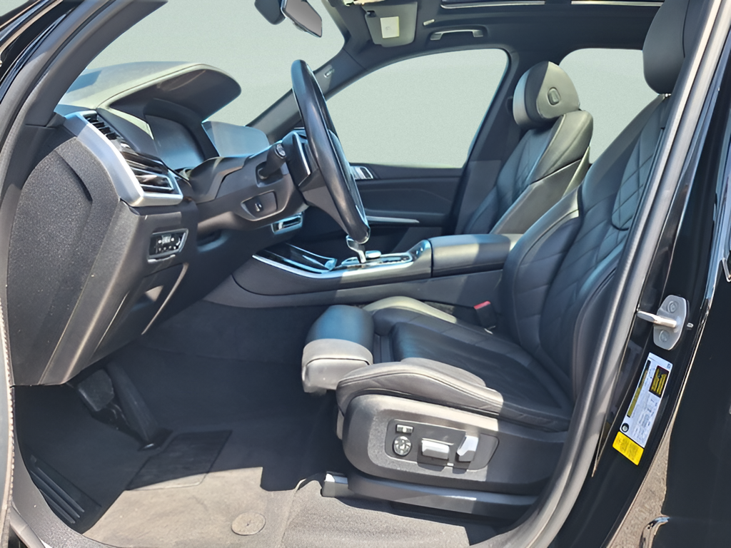 2023 BMW X5 photo 13 of 32