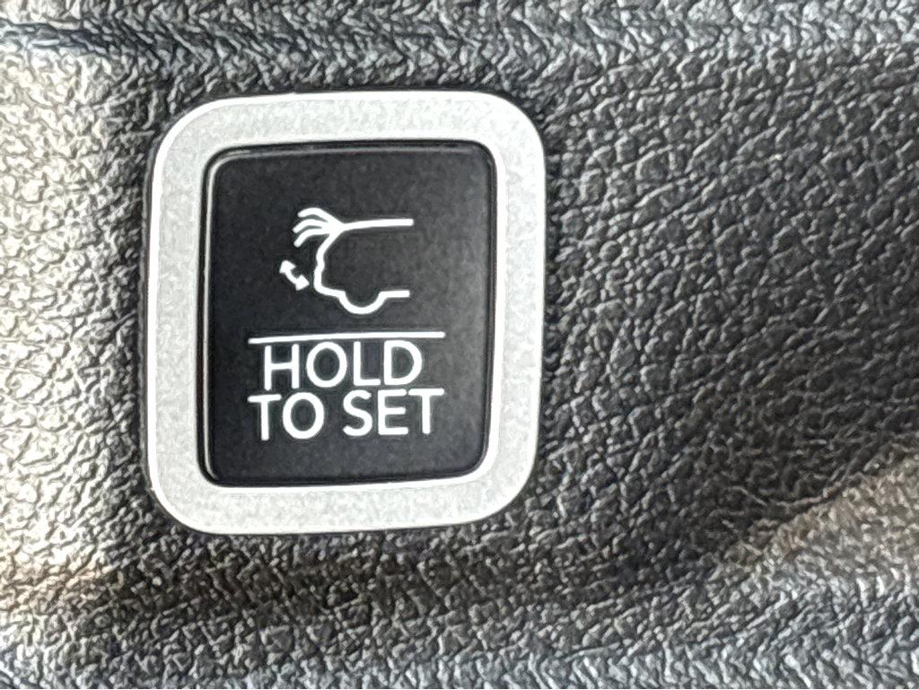 2023 Jeep Grand Cherokee L Vehicle Photo in POOLER, GA 31322-3252