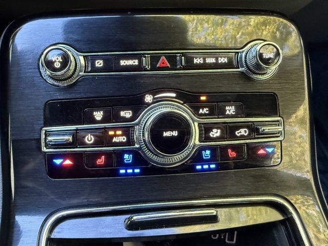 2023 Lincoln Nautilus Vehicle Photo in LEOMINSTER, MA 01453-2952