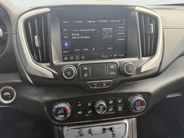 2024 GMC Terrain Vehicle Photo in LEOMINSTER, MA 01453-2952