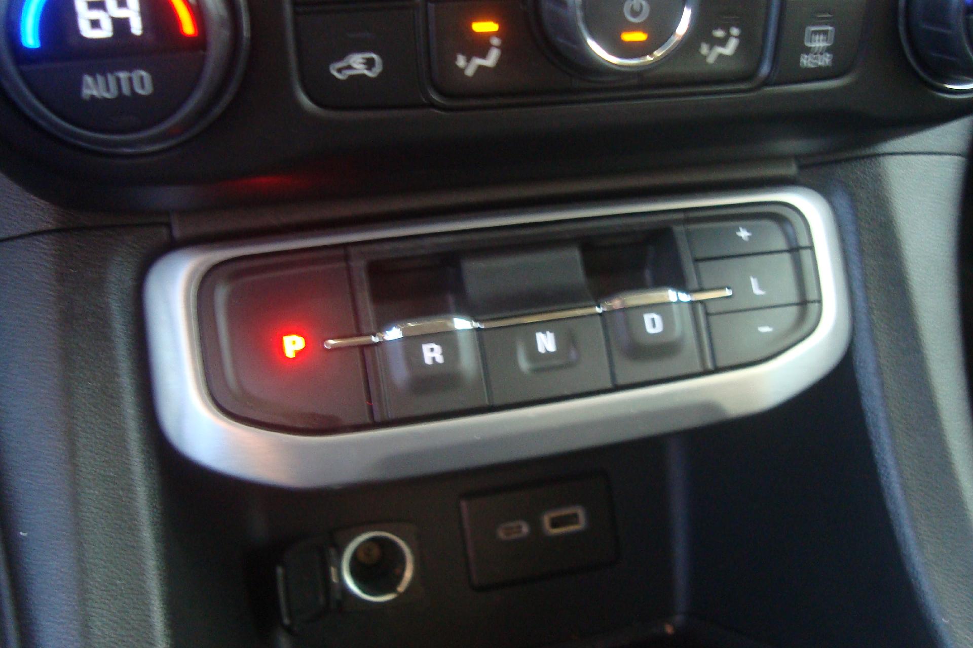 2021 GMC Acadia Vehicle Photo in PORTSMOUTH, NH 03801-4196