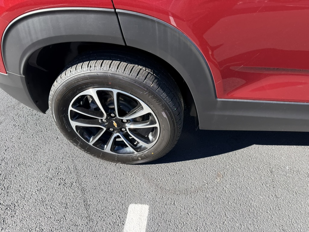 2024 Chevrolet Trailblazer photo 11 of 40