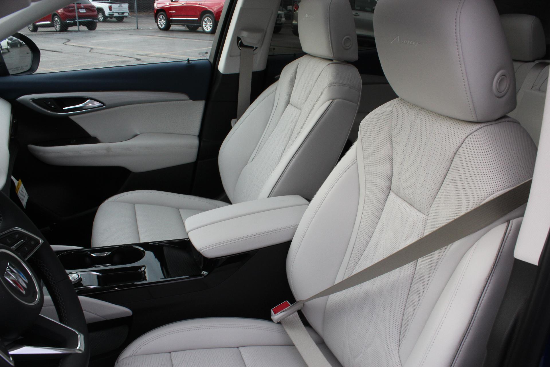 2025 Buick Envision Vehicle Photo in AURORA, CO 80012-4011