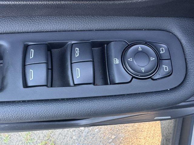 2024 GMC Terrain Vehicle Photo in LEOMINSTER, MA 01453-2952
