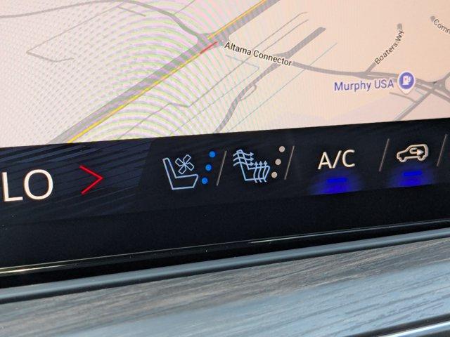 2025 Chevrolet Suburban Vehicle Photo in BRUNSWICK, GA 31525-1881