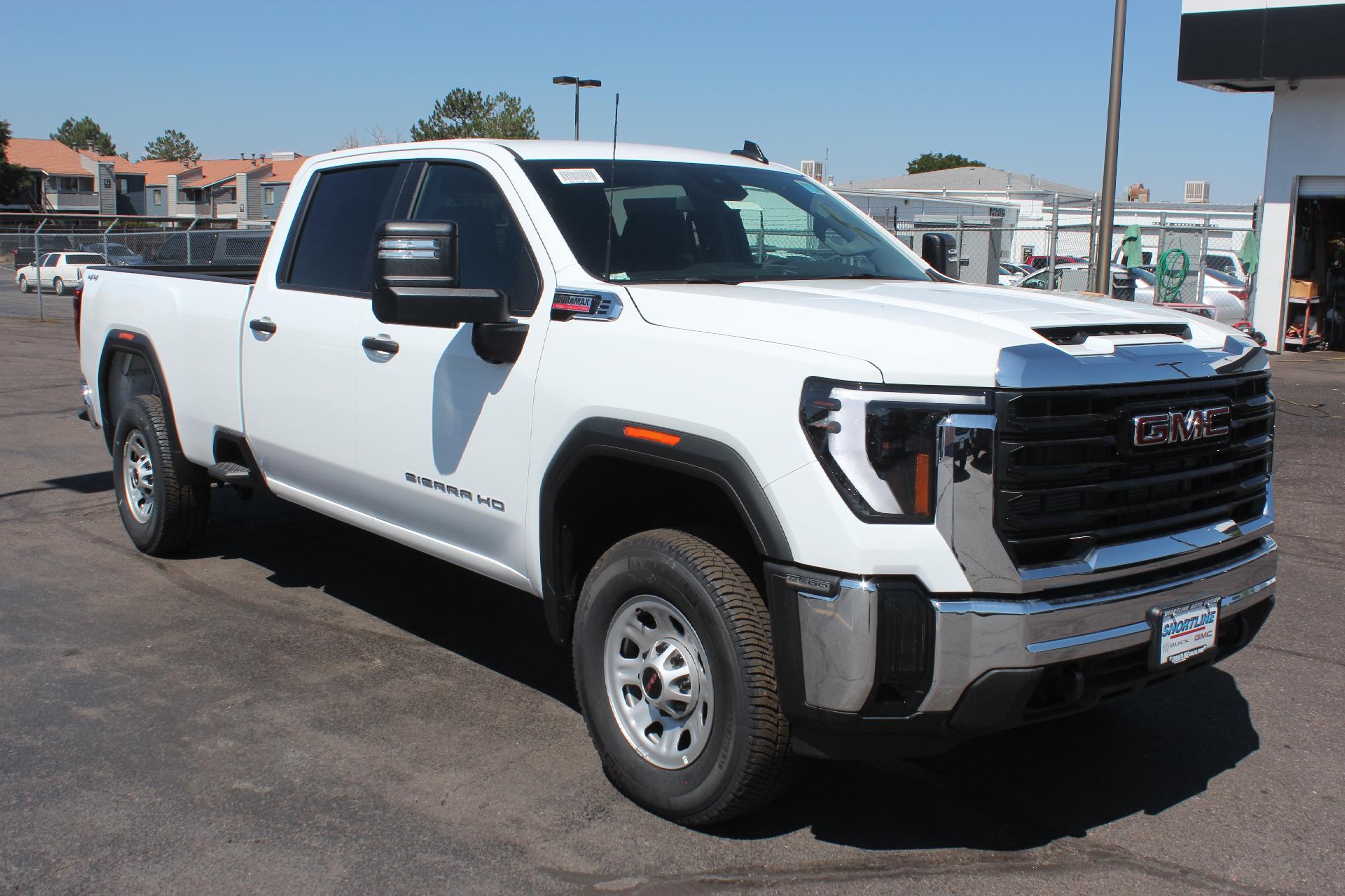 2025 GMC Sierra 2500 HD Vehicle Photo in AURORA, CO 80012-4011
