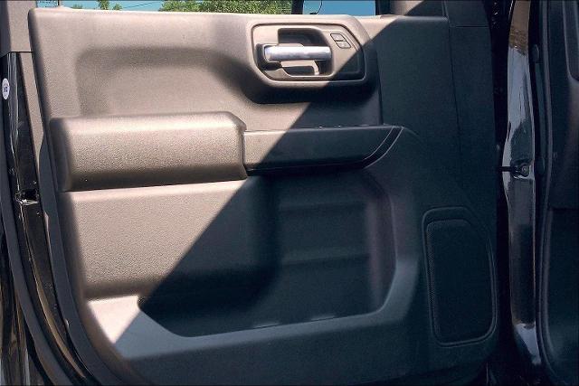 2025 Chevrolet Silverado 1500 Vehicle Photo in KANSAS CITY, MO 64114-4502