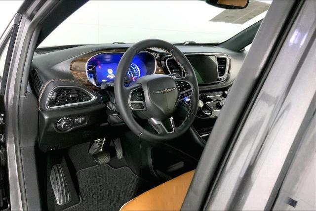 2022 Chrysler Pacifica Vehicle Photo in Kansas City, MO 64114