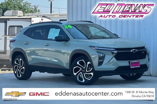2024 Chevrolet Trax Vehicle Photo in DINUBA, CA 93618-9116