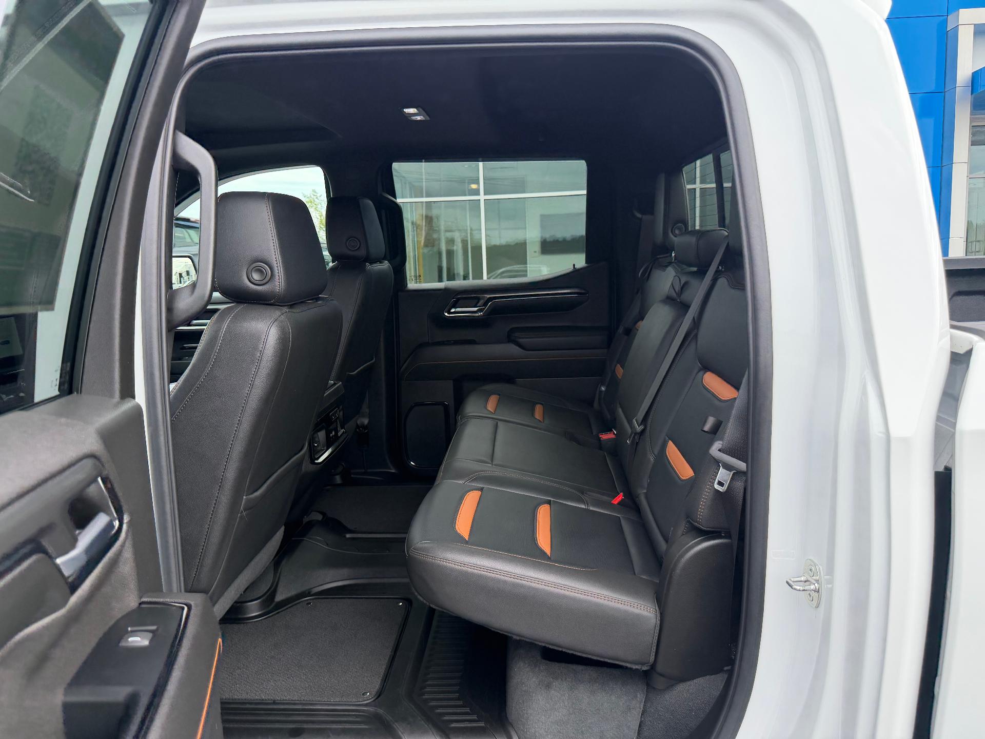 2024 GMC Sierra 1500 photo 17 of 34