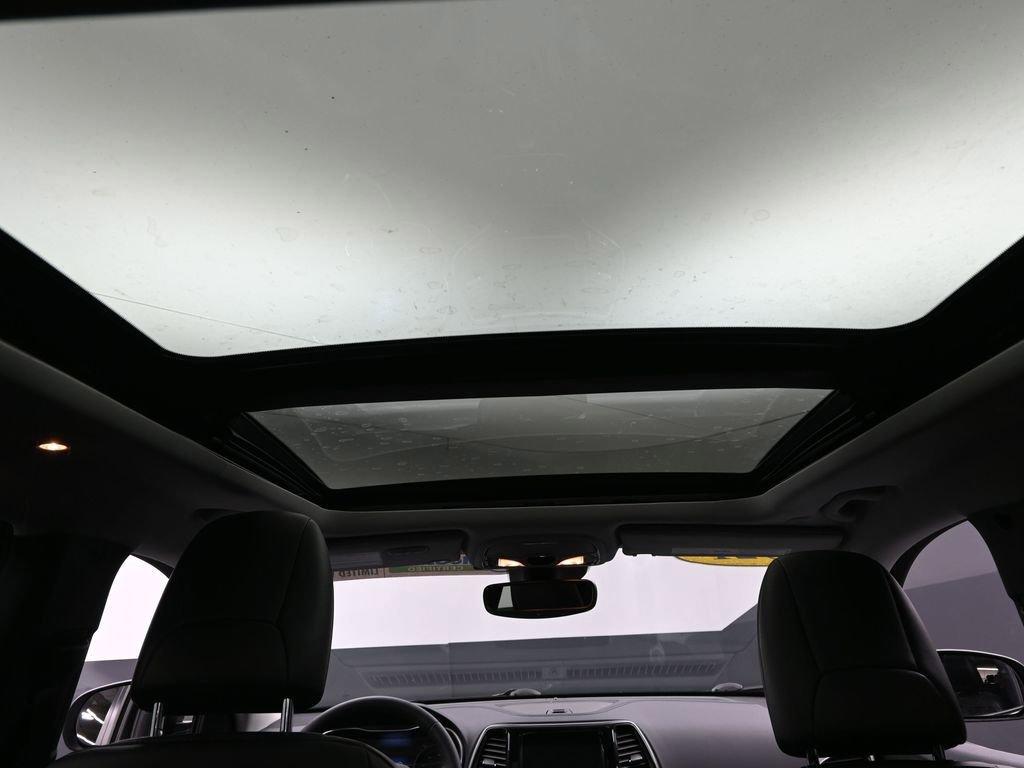 2021 Jeep Cherokee Vehicle Photo in Cedar Rapids, IA 52402