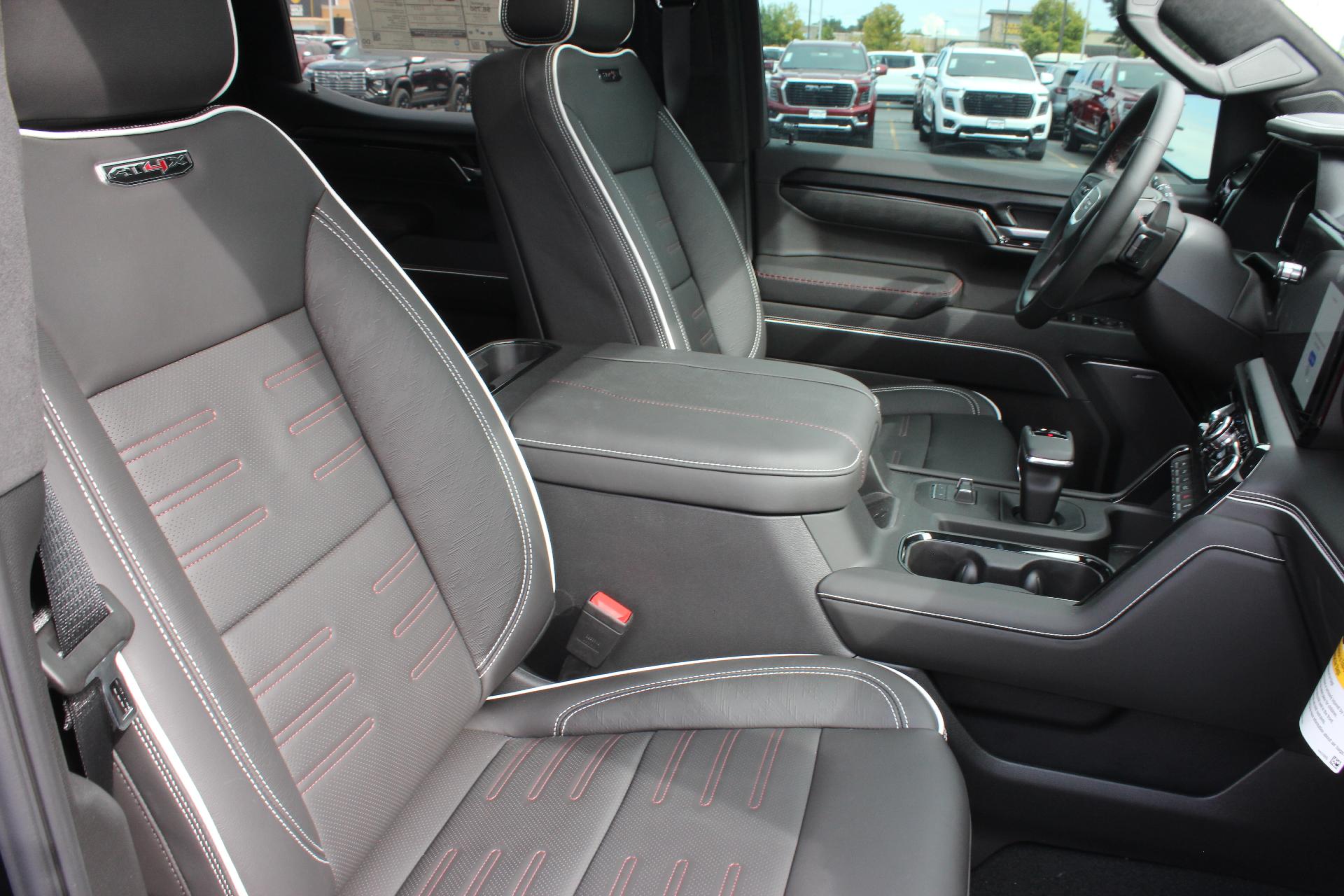 2025 GMC Sierra 1500 Vehicle Photo in AURORA, CO 80012-4011