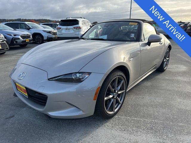 2022 Mazda MX-5 Miata Vehicle Photo in Puyallup, WA 98371