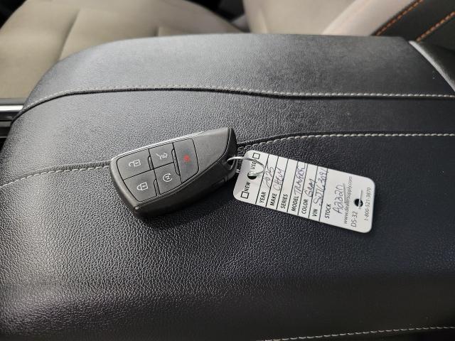 2025 Chevrolet Traverse Vehicle Photo in GREEN BAY, WI 54303-3330