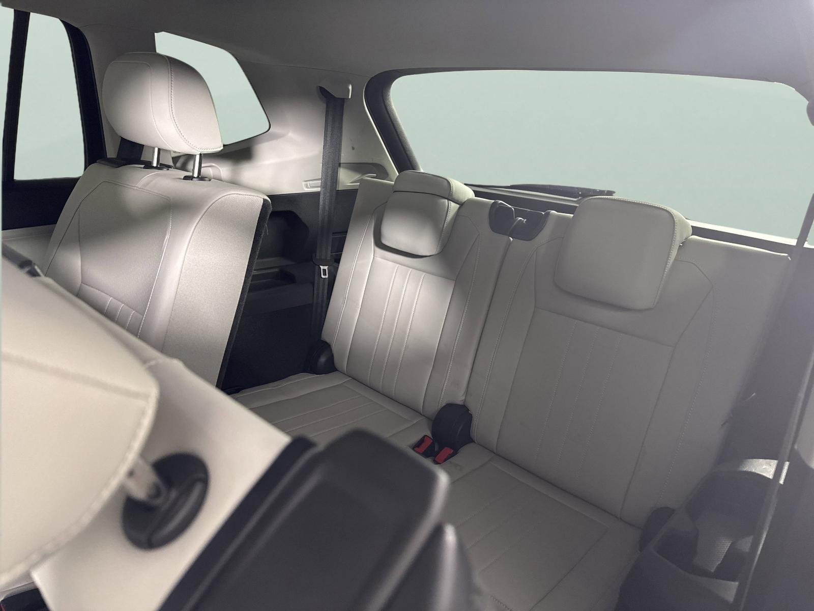 2024 Volkswagen Tiguan Vehicle Photo in Georgetown, TX 78626