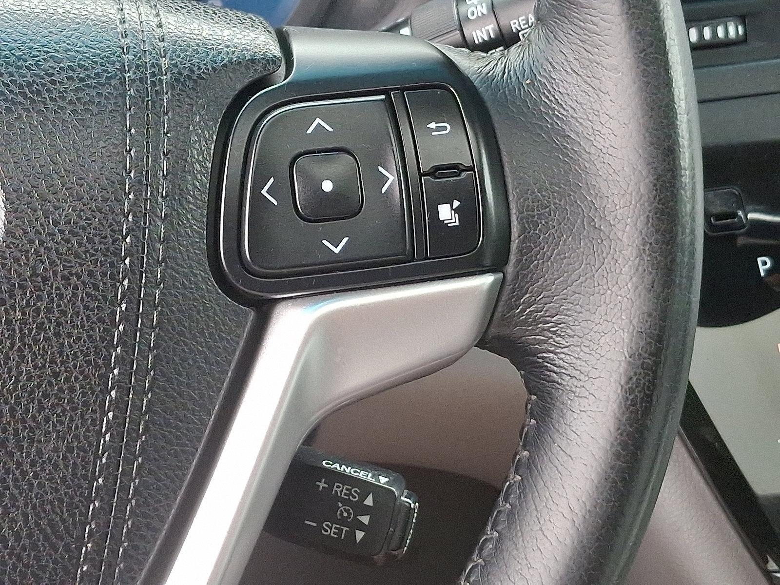 2015 Toyota Sienna Vehicle Photo in Trevose, PA 19053