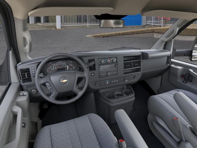 2025 Chevrolet Express Commercial Cutaway Vehicle Photo in INDEPENDENCE, MO 64055-1314
