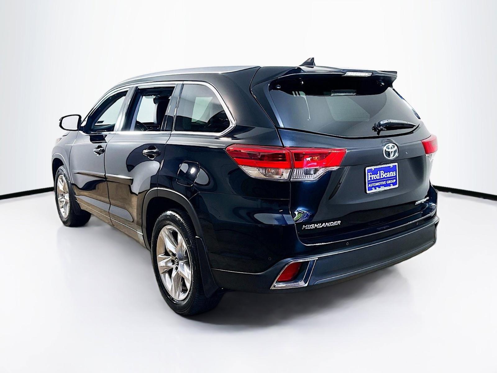 2018 Toyota Highlander Vehicle Photo in Langhorne, PA 19047