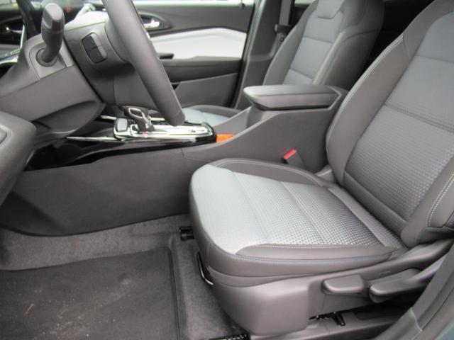 2025 Chevrolet Trax Vehicle Photo in LEESBURG, FL 34788-4022