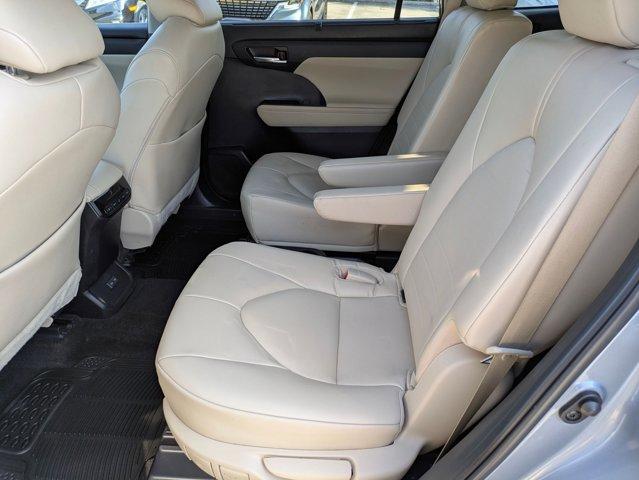 2023 Toyota Highlander Vehicle Photo in San Antonio, TX 78209