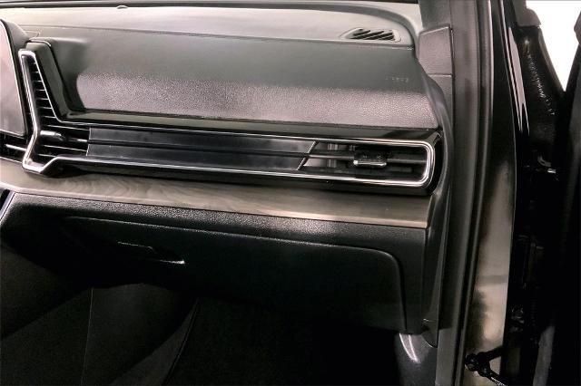 2023 Kia Sportage Vehicle Photo in Lees Summit, MO 64086