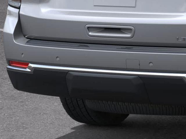 2026 Chevrolet Suburban Vehicle Photo in MOON TOWNSHIP, PA 15108-2571