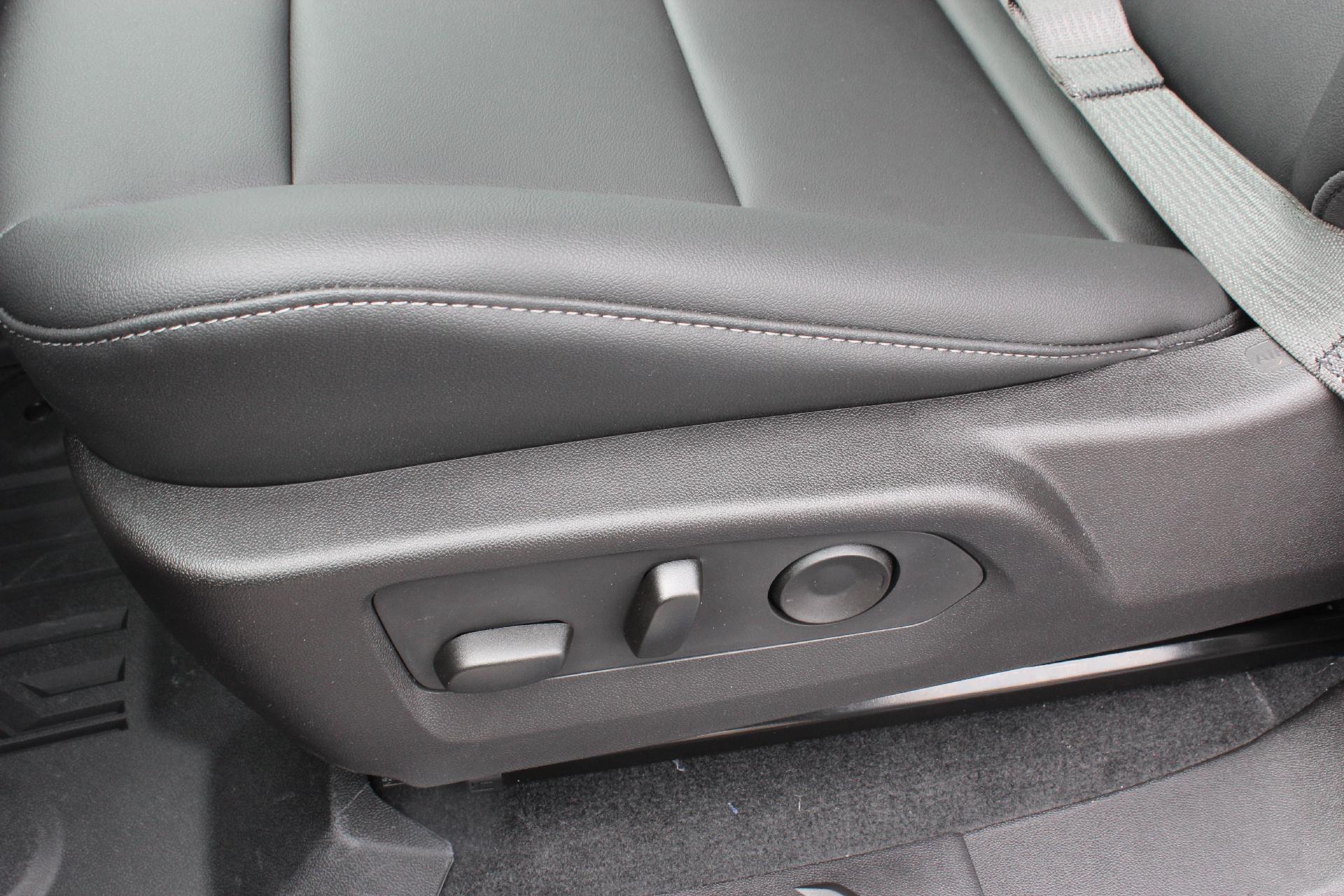 2025 GMC Canyon Vehicle Photo in AURORA, CO 80012-4011