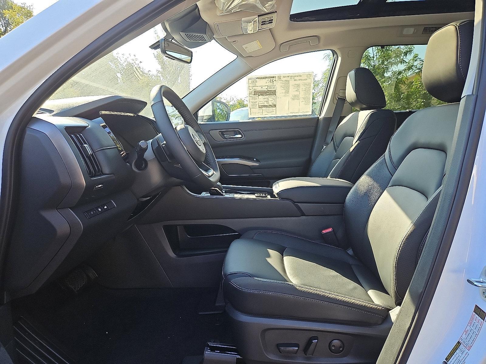 2025 Nissan Pathfinder Vehicle Photo in Jenkintown, PA 19046