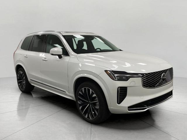 2025 Volvo XC90 Vehicle Photo in Neenah, WI 54956