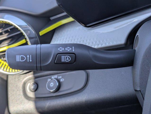 2025 Chevrolet Trax Vehicle Photo in BRUNSWICK, GA 31525-1881