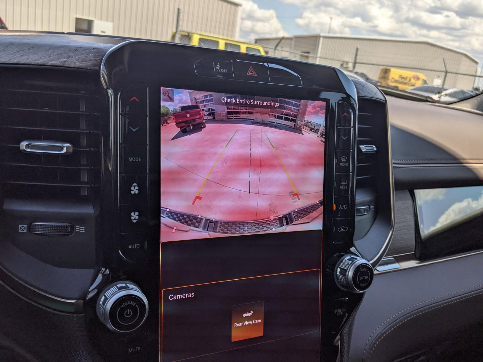2025 Ram 1500 Vehicle Photo in Seguin, TX 78155