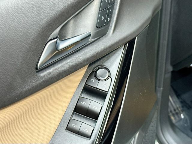 2026 Chevrolet Equinox Vehicle Photo in EVERETT, WA 98203-5662