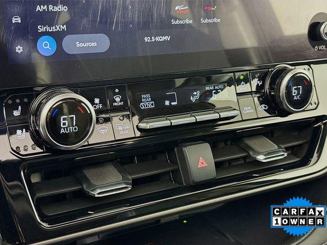 2023 Toyota Highlander Vehicle Photo in Puyallup, WA 98371