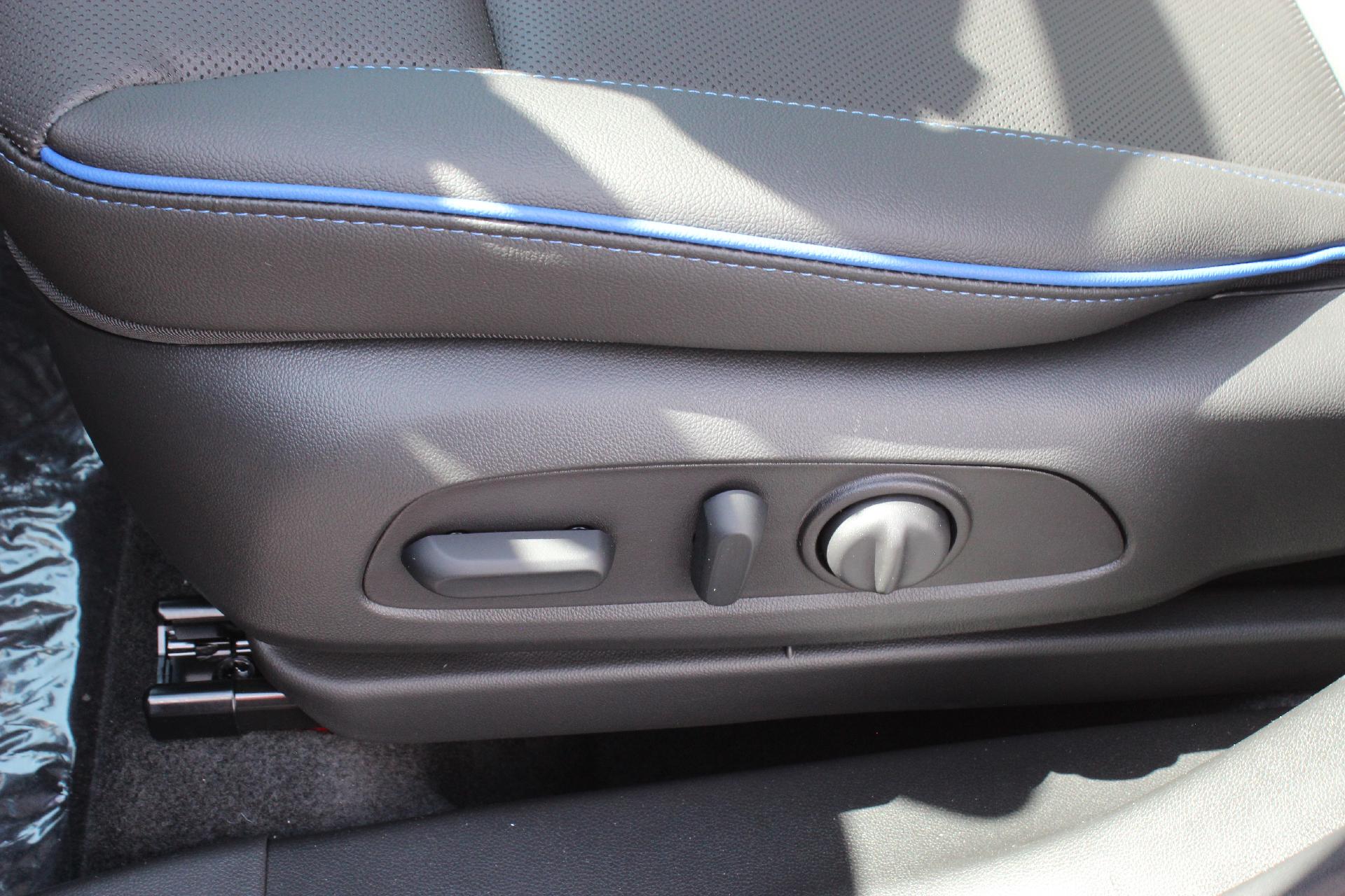 2026 Buick Encore GX Vehicle Photo in AURORA, CO 80012-4011