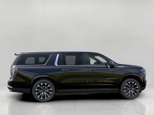 2025 Chevrolet Suburban Vehicle Photo in NEENAH, WI 54956-2243