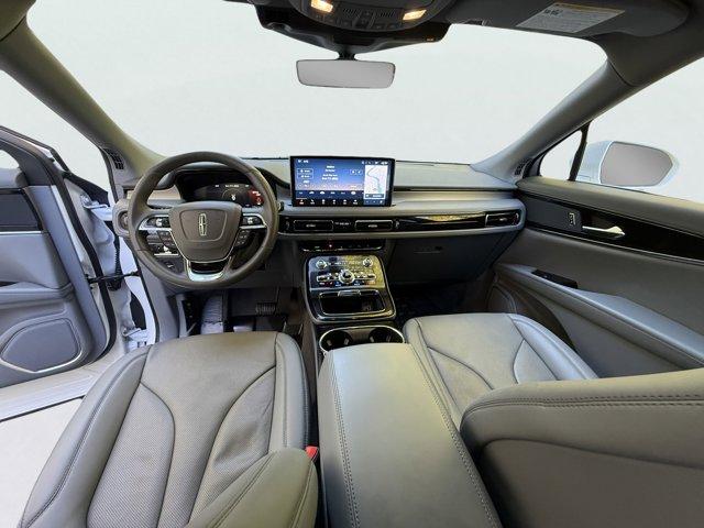 2023 Lincoln Nautilus Vehicle Photo in LEOMINSTER, MA 01453-2952