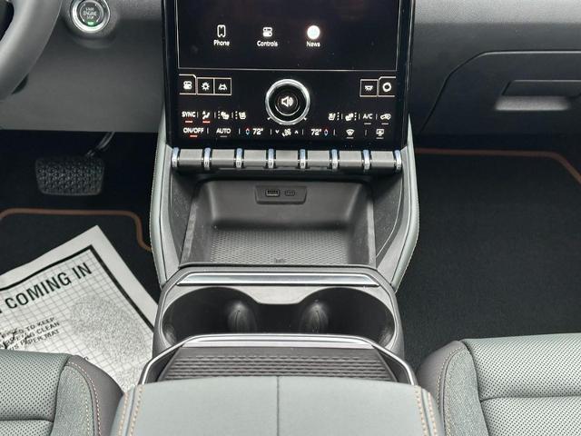 2026 GMC Terrain Vehicle Photo in COLUMBIA, MO 65203-3903